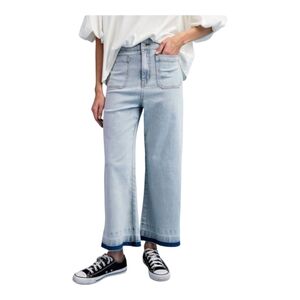EESome Wide Leg Patch Pocket Frayed Hem Light Wash Denim Jeans Medium